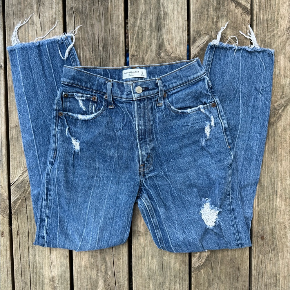 Abercrombie & Fitch The Mom High Rise Dark Wash - Size 4/27